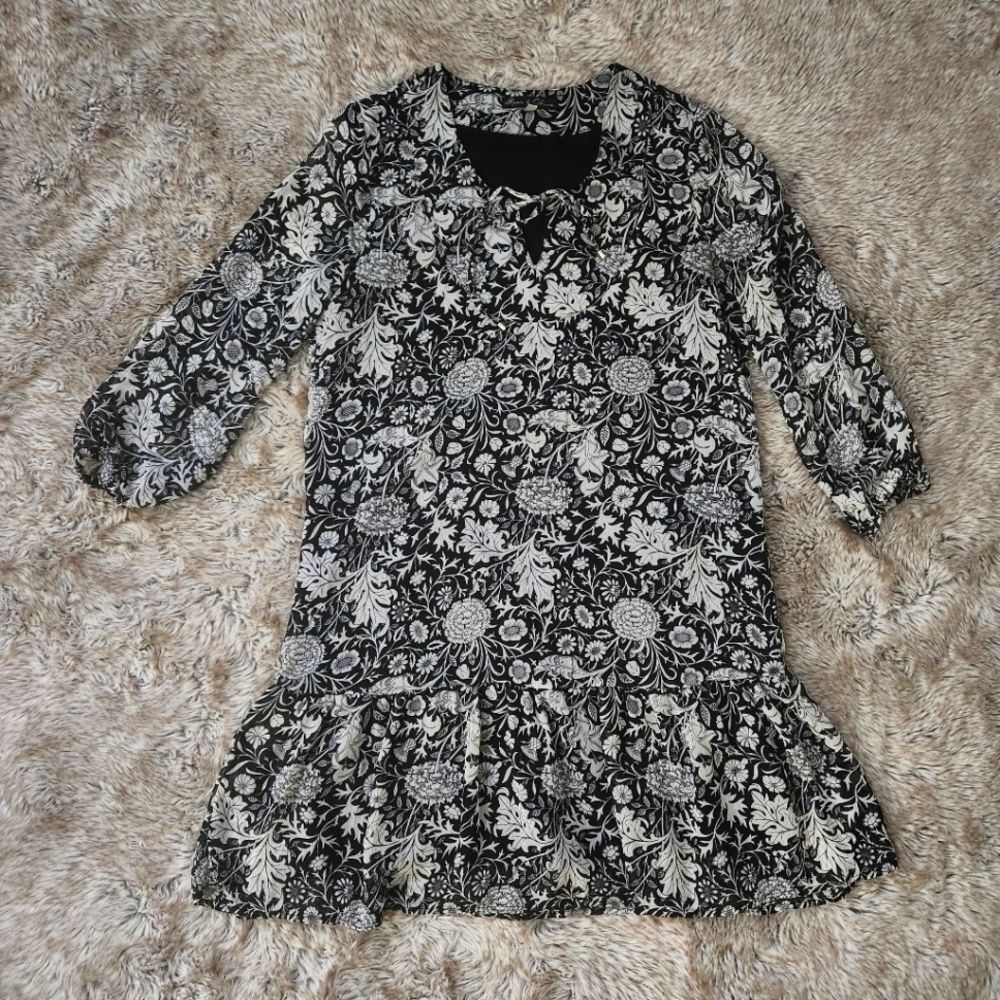 Rose & Olive A-Line‎ Keyhole Neck Floral Print Dress Black Size Medium